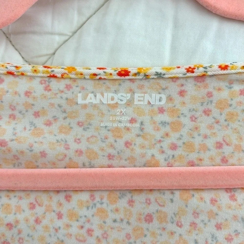 NWOT Lands' End Gold/Yellow Flutter Sleeve Wrap/Tie Blouse.Floral Design.Size 2X - Picture 7 of 10